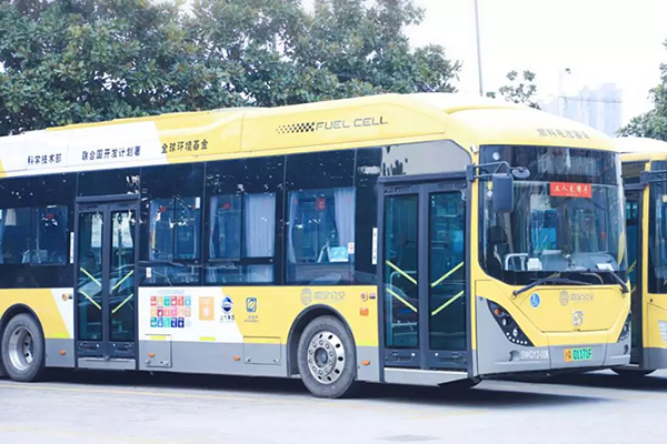 氫燃料電池汽車：規模定成敗