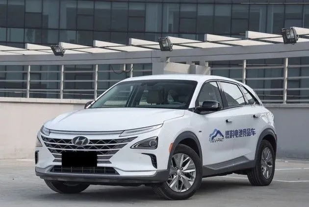 現(xiàn)代汽車將推出氫燃料電池領域?qū)倨放疲驅(qū)⒚鸋TWO