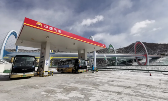 中石油首座加氫站在崇禮投用